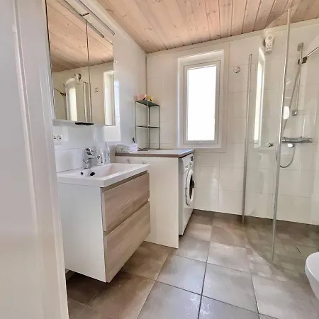 בקתה Mannen Panorama Lofoten *